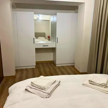 アパート Modern 2bedroom In Sisli